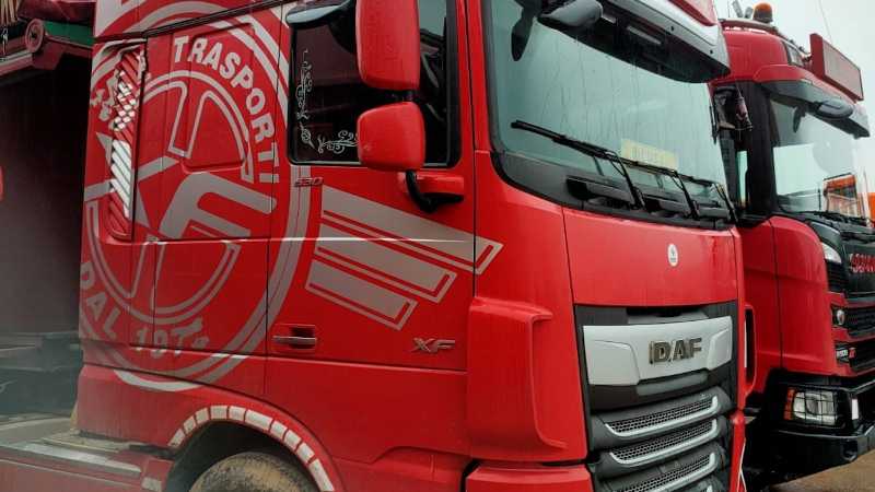 OmecoHub - DAF XF530FT